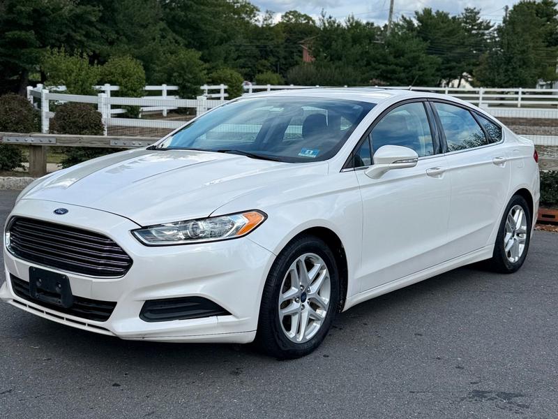White Ford Fusion bought by Try Auto Way, car buyer in Princeton NJ