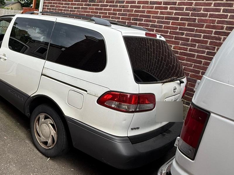White Toyota Sienna minivan bought by Try Auto Way, car buyer in Princeton NJ