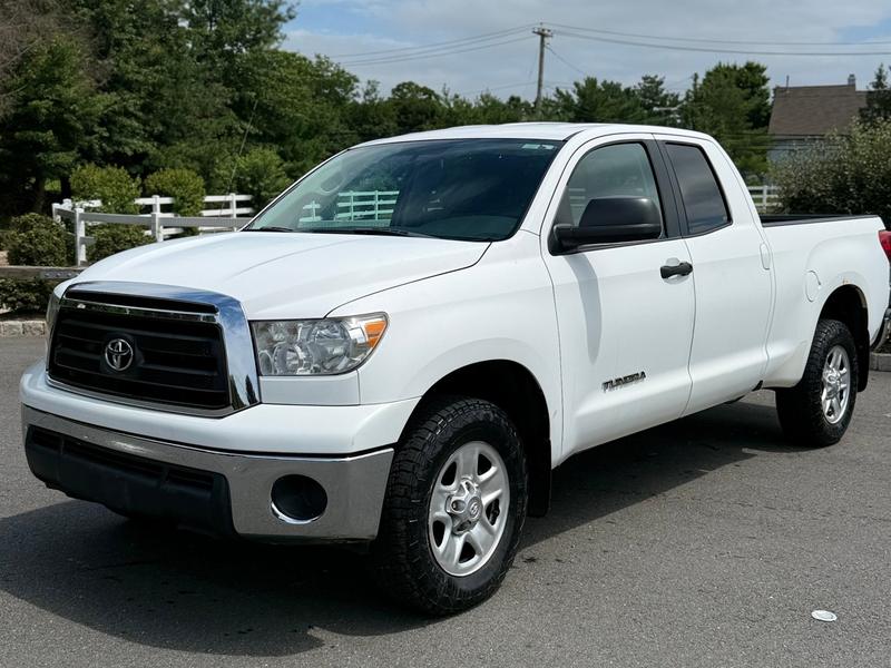 White Toyota Tundra pickup bought by Try Auto Way, car buyer in Princeton NJ